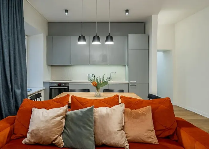 Domillion New Modern 2bdr Hall D1117b